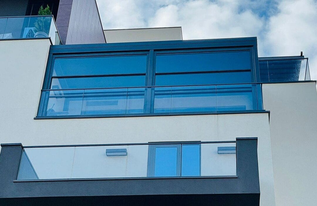 Guillotine_Window_48